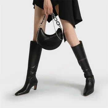 Черни обувки на ток в странен стил, дамски обувки от матирана кожа до коляното с остри пръсти, обувки на висок ток, 2023 Zapatos Para Mujere
