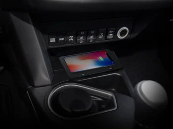 Qi автомобилното безжично зарядно за iPhone Samsung S9 S10 за Toyota RAV4 2016 2017 2018 2019 Бързо притежателя на телефона